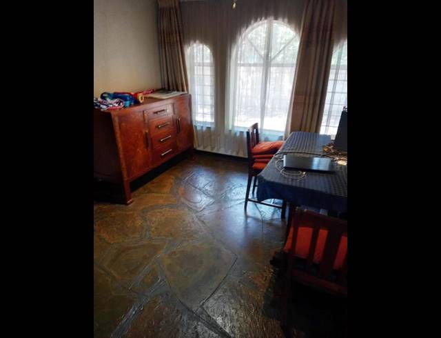 4 BEDROOM FREEHOLD FOR SALE IN VERWOERDPARK